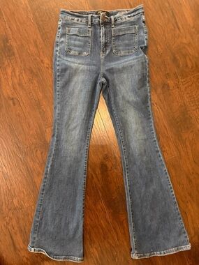 Judy Blue Medium Blue High-Rise Flare Jeans